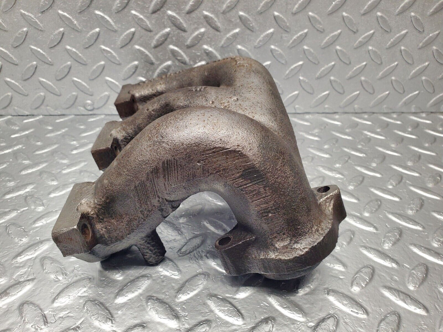 46707 Mercedes-Benz C123 280CE Coupe Exhaust Manifold Cylinder 4-6 1101427102