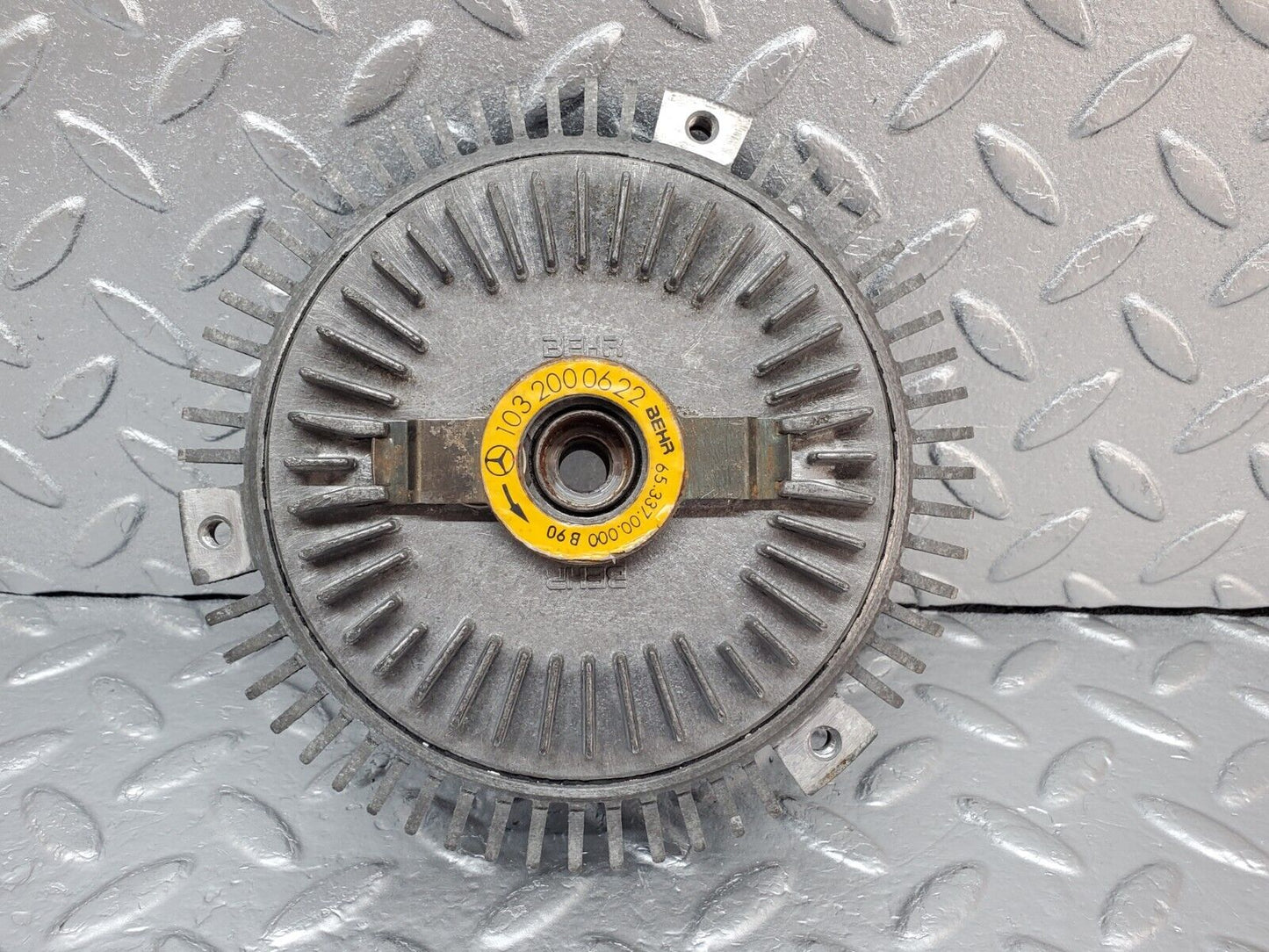 45068 Mercedes-Benz R129 300SL Coupe Engine Cooling Fan Clutch Behr 1032000622
