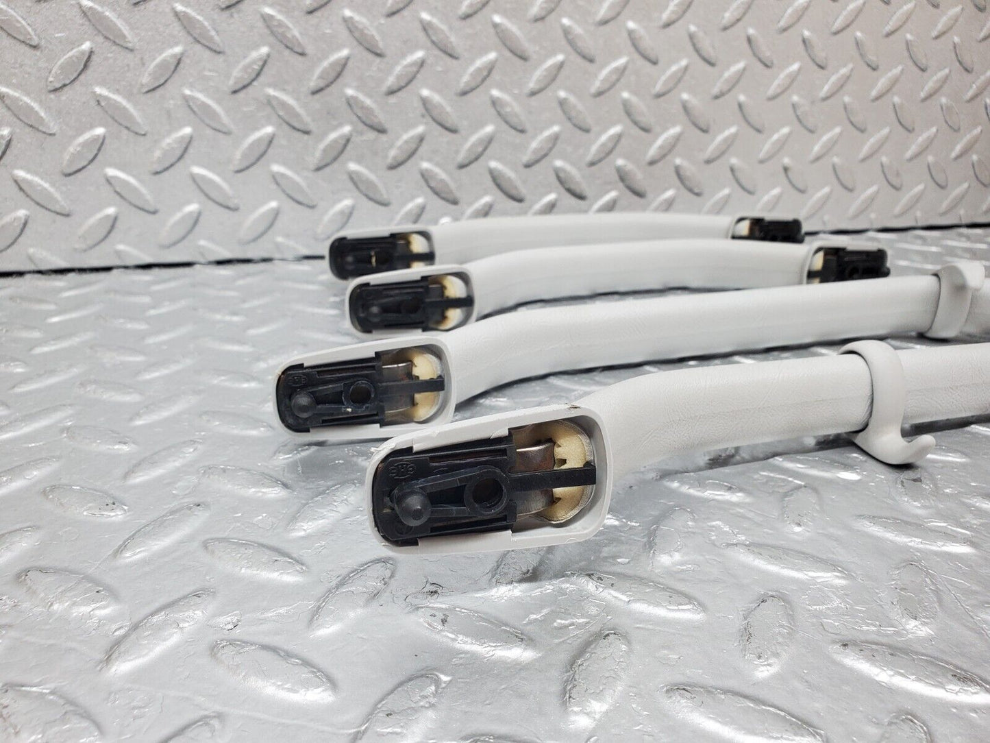 44822 Mercedes-Benz W124 220E Interior Roof Grab Handle Set Grey