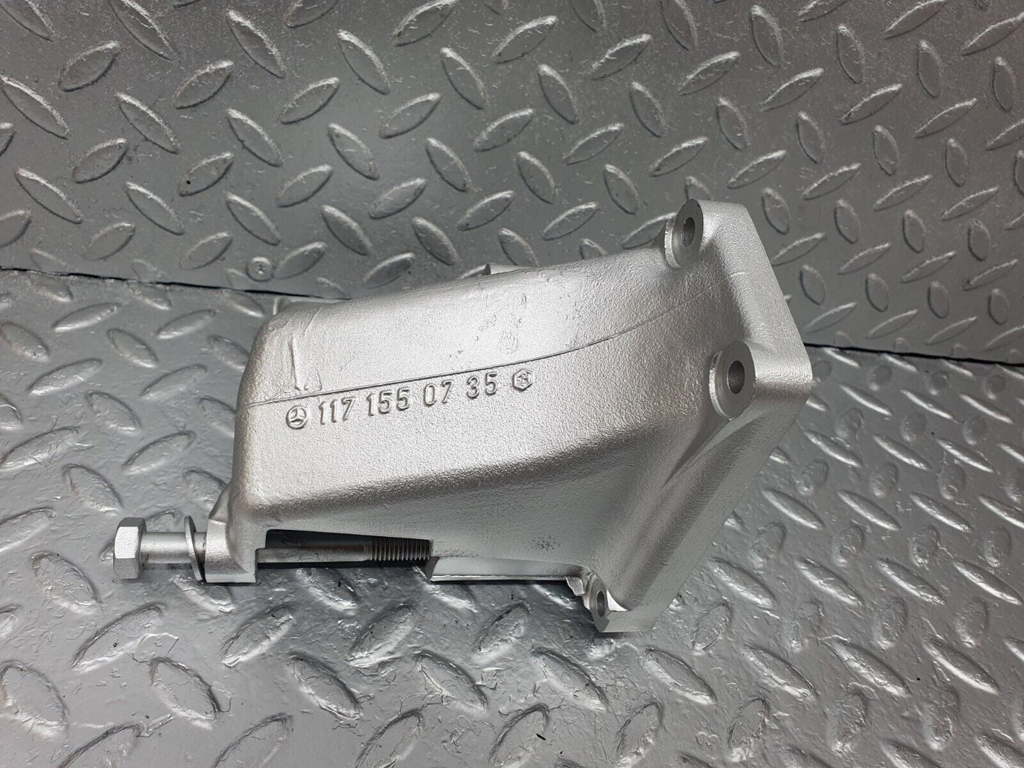 43602 Mercedes-Benz C126 380SEC Coupe Alternator Generator Bracket 1171550735