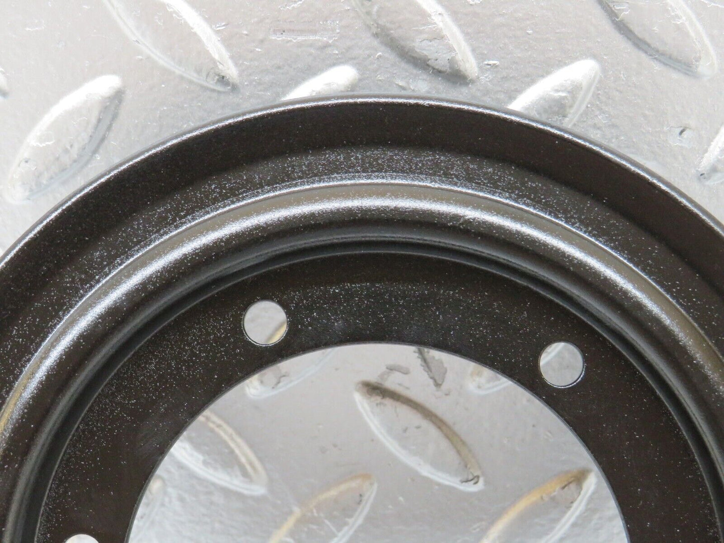 25915 Mercedes-Benz W124 280E Crankshaft Vibration Damper Pulley