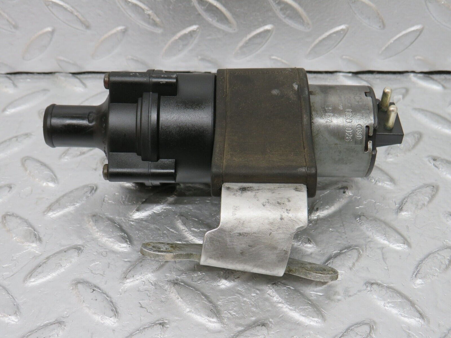 34745 Mercedes-Benz W210 320E Heating Water Pump Bosch 0018351364 0392020026
