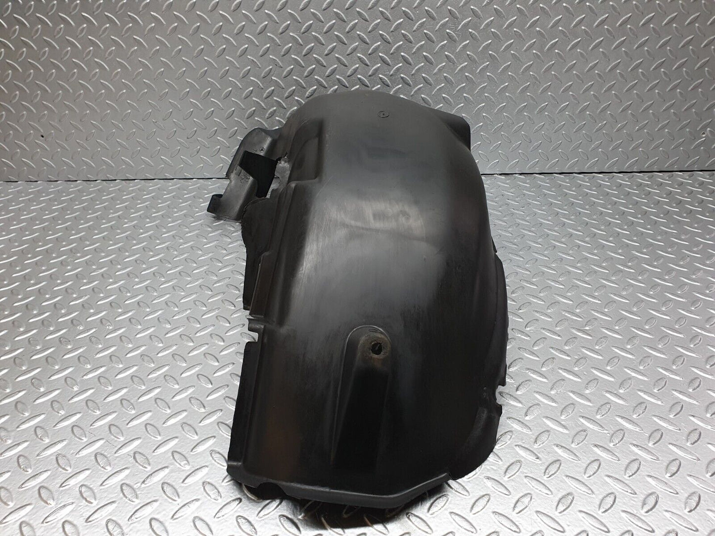 41928 Mercedes-Benz W202 C200 Rear Right Inner Fender Splash Guard 2026983830