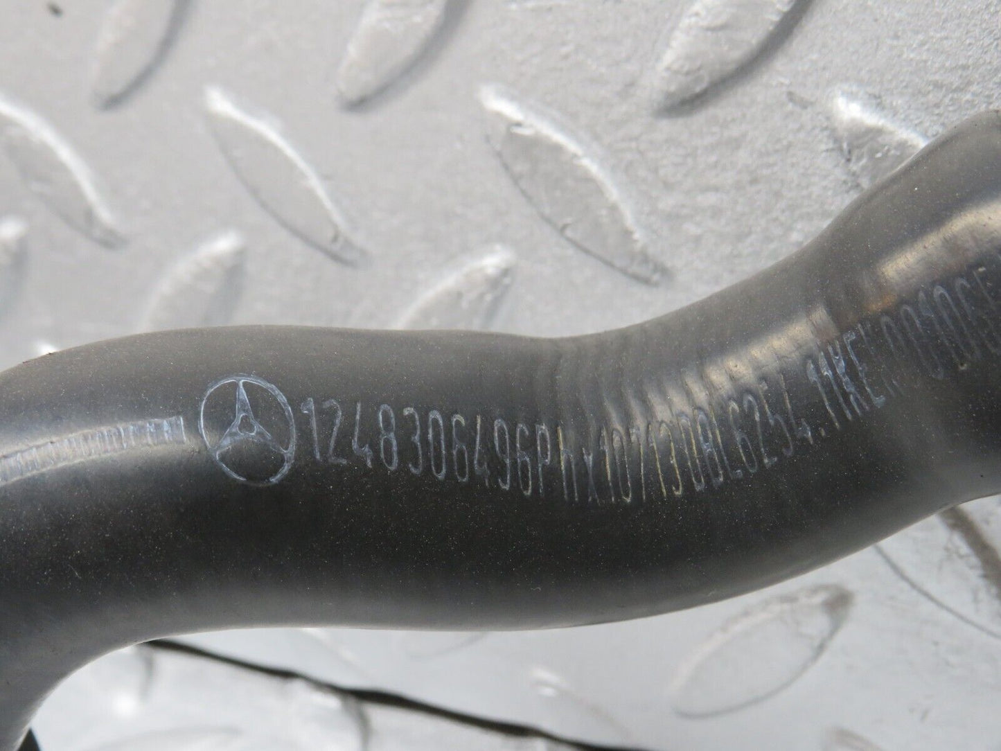 38154 Mercedes-Benz A124 320E Cabriolet Radiator Hose Pipe 1248306496