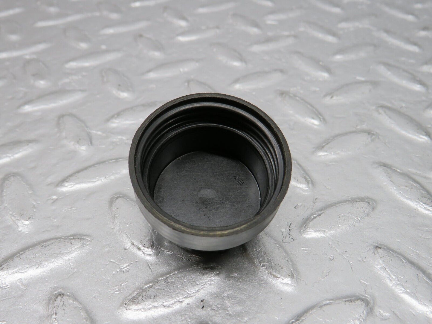 39099 Mercedes-Benz R107 500SL Diagnostic Connector 1235450026 1235450003 1075404808