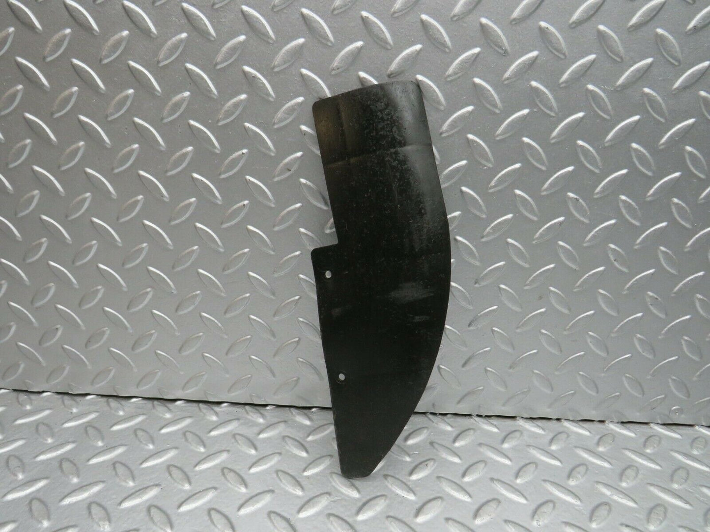 22299 Mercedes-Benz S123 280TE Rear Right Fender Wing Splash Guard 1236821171