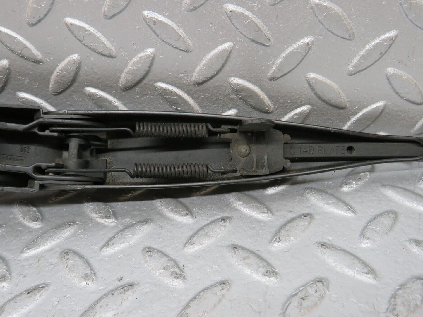 35306 Mercedes-Benz W140 Wiper Arm Right Bosch
