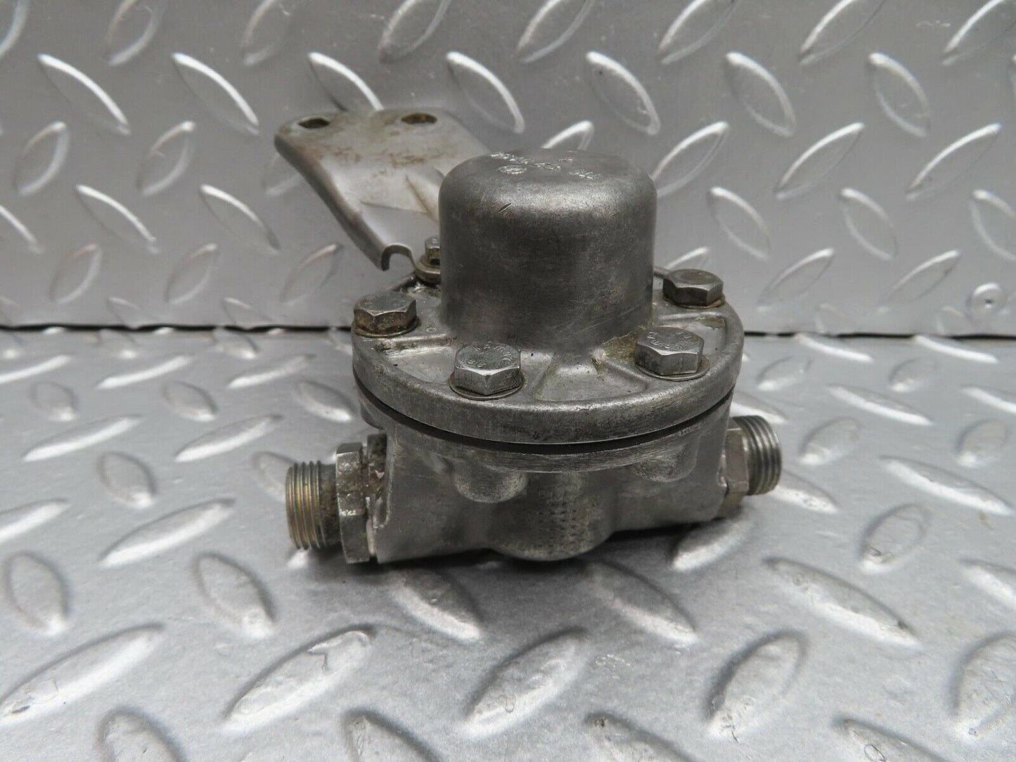 14389 Mercedes-Benz W116 350SE Oil Pressure Damper 1161870494