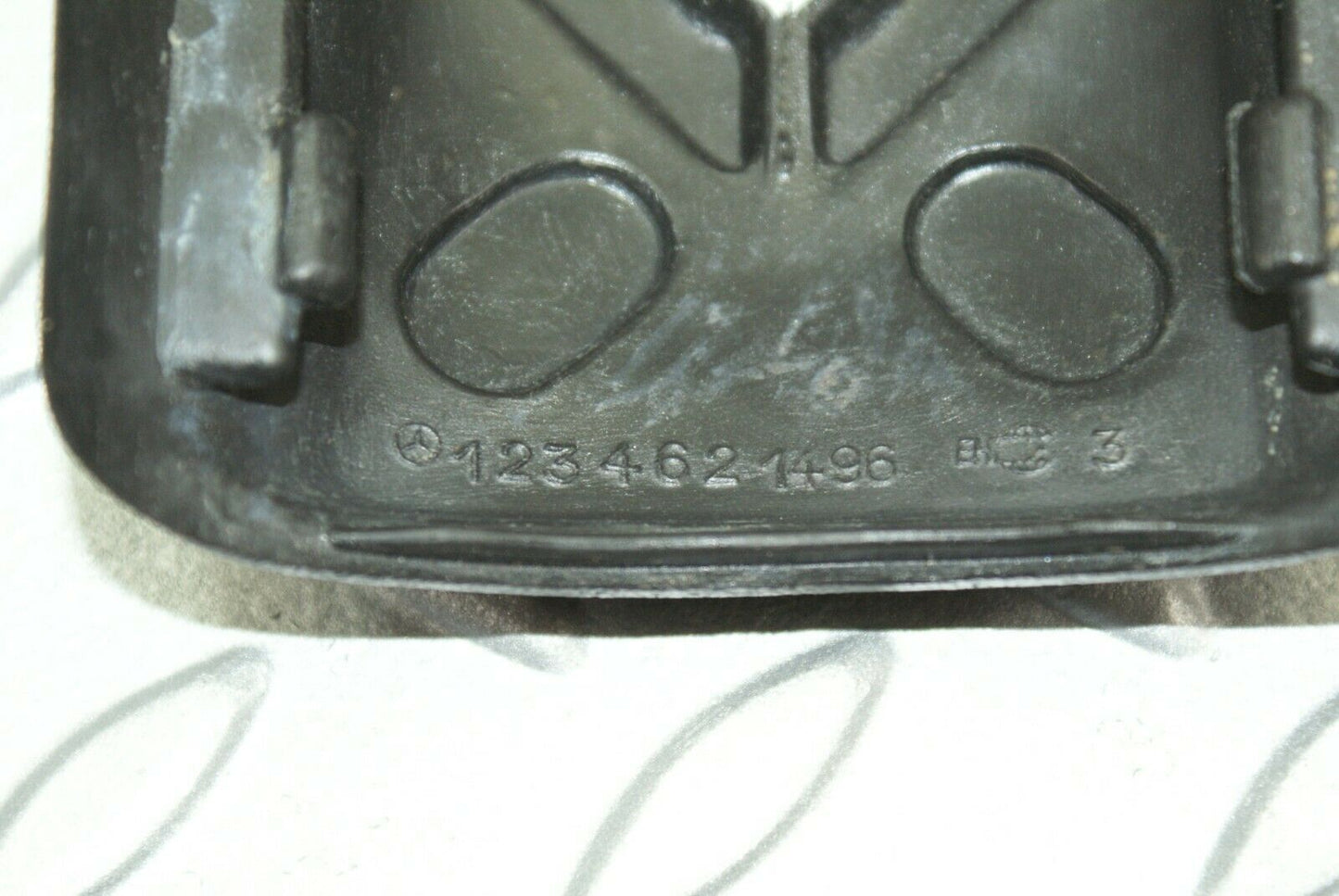 2665 Mercedes-Benz W123 230E Steering Column Switch Rubber Cover 1234621496