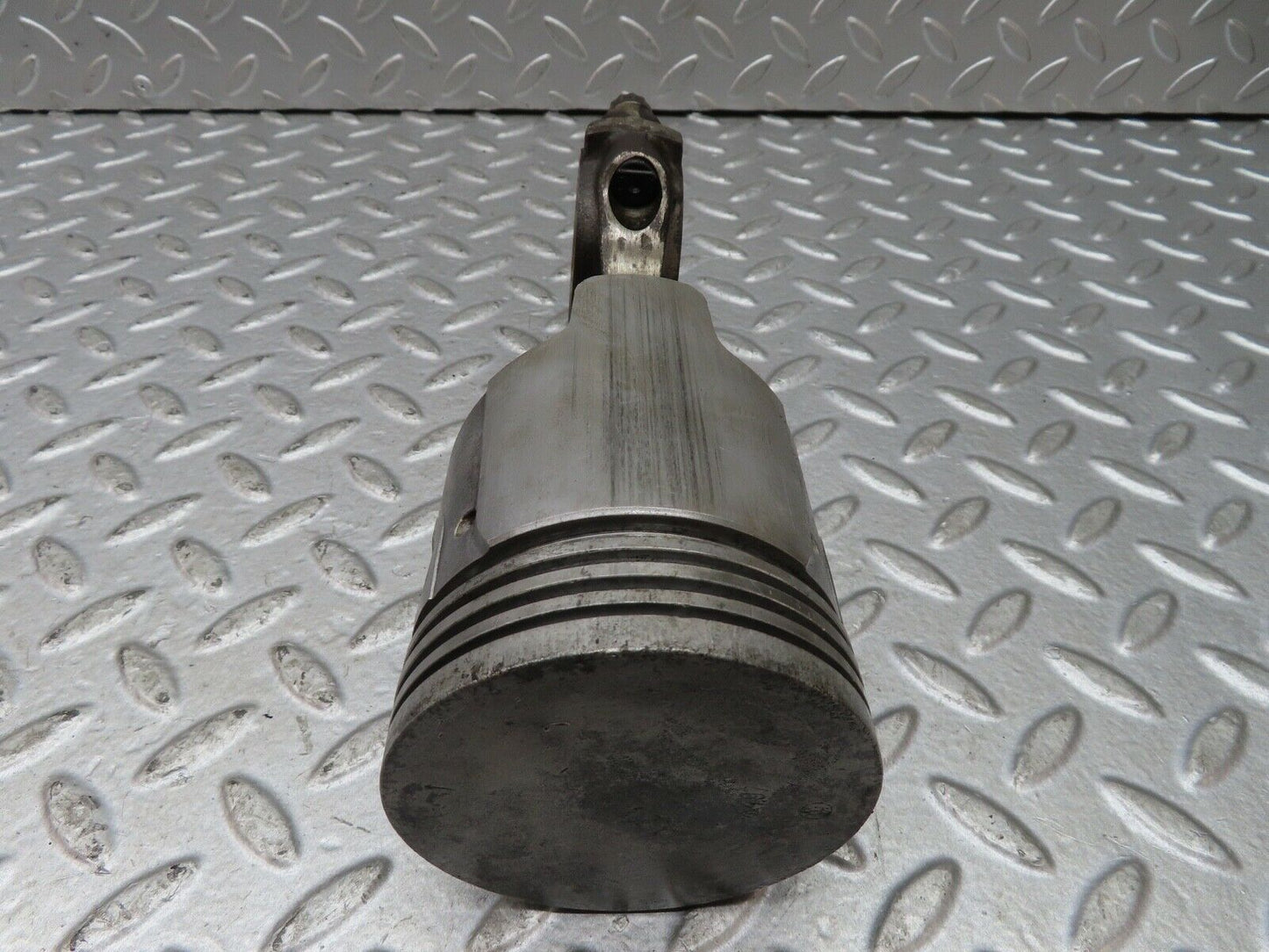 18970 Mercedes-Benz W121 190b Ponton Piston With Connecting Rod 84.97 mm