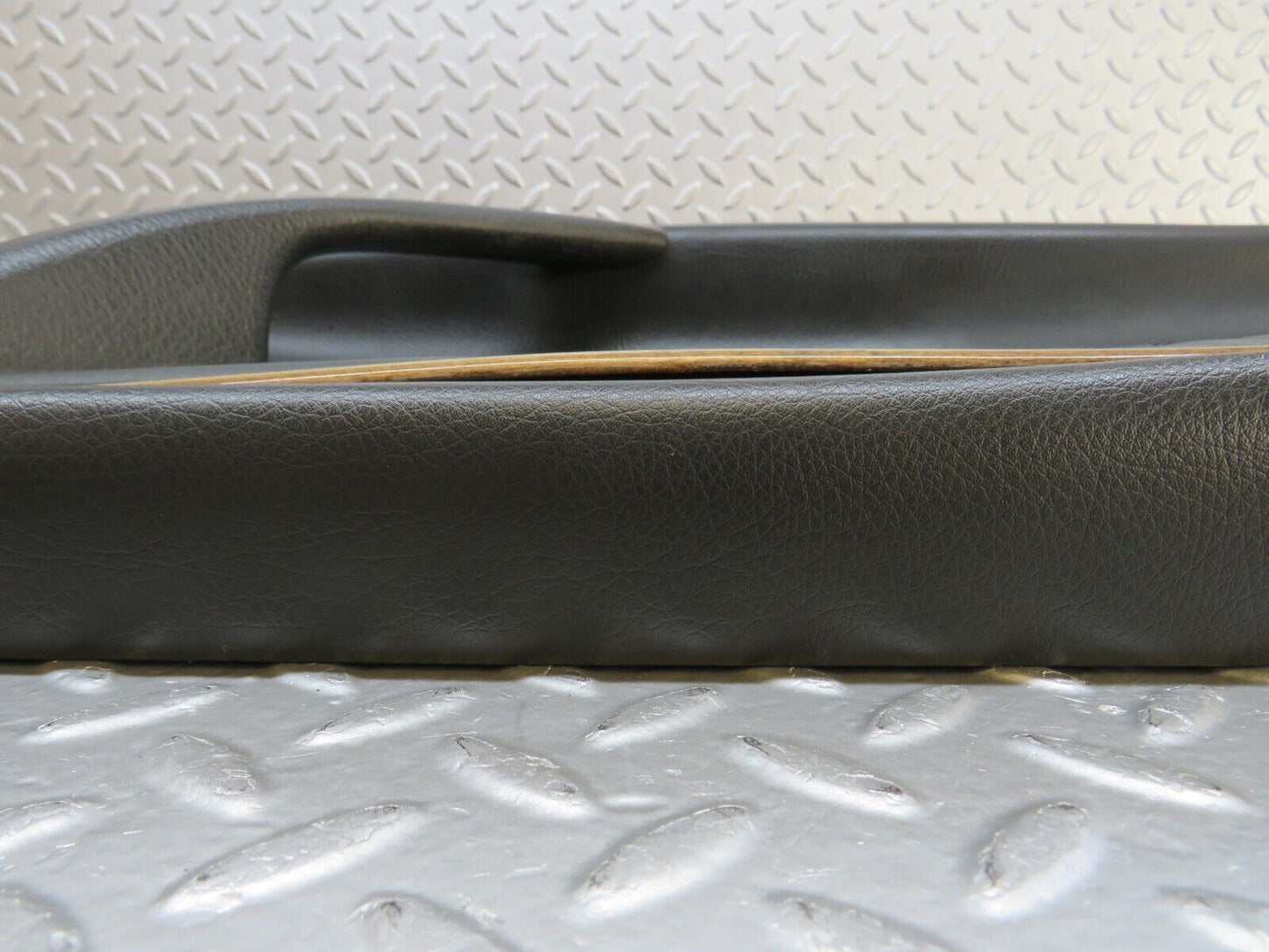 34731 Mercedes-Benz W210 320E Front Left Door Card 2107201551