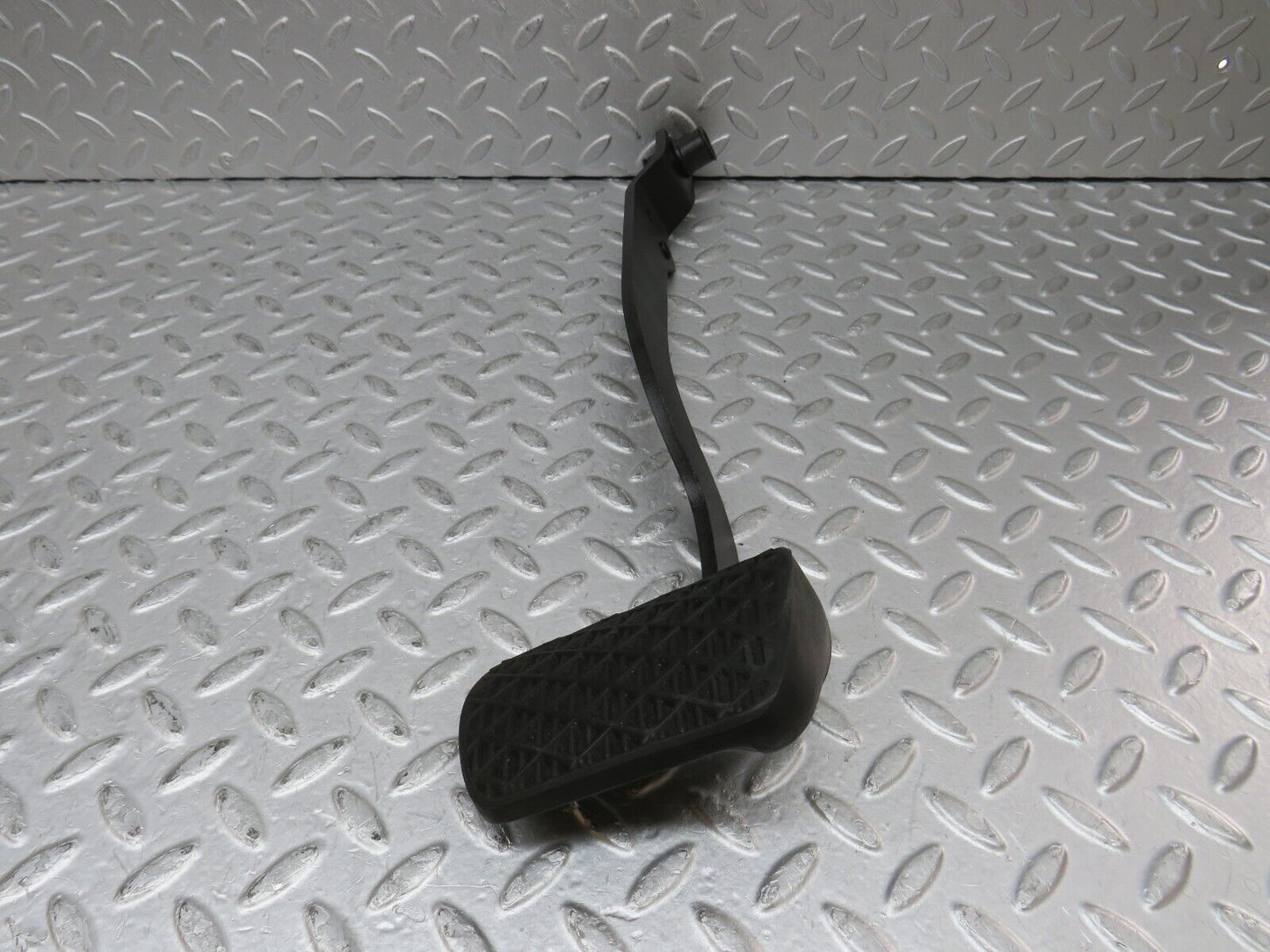 35497 Mercedes-Benz R107 280SL Brake Pedal With Rubber 1232910082