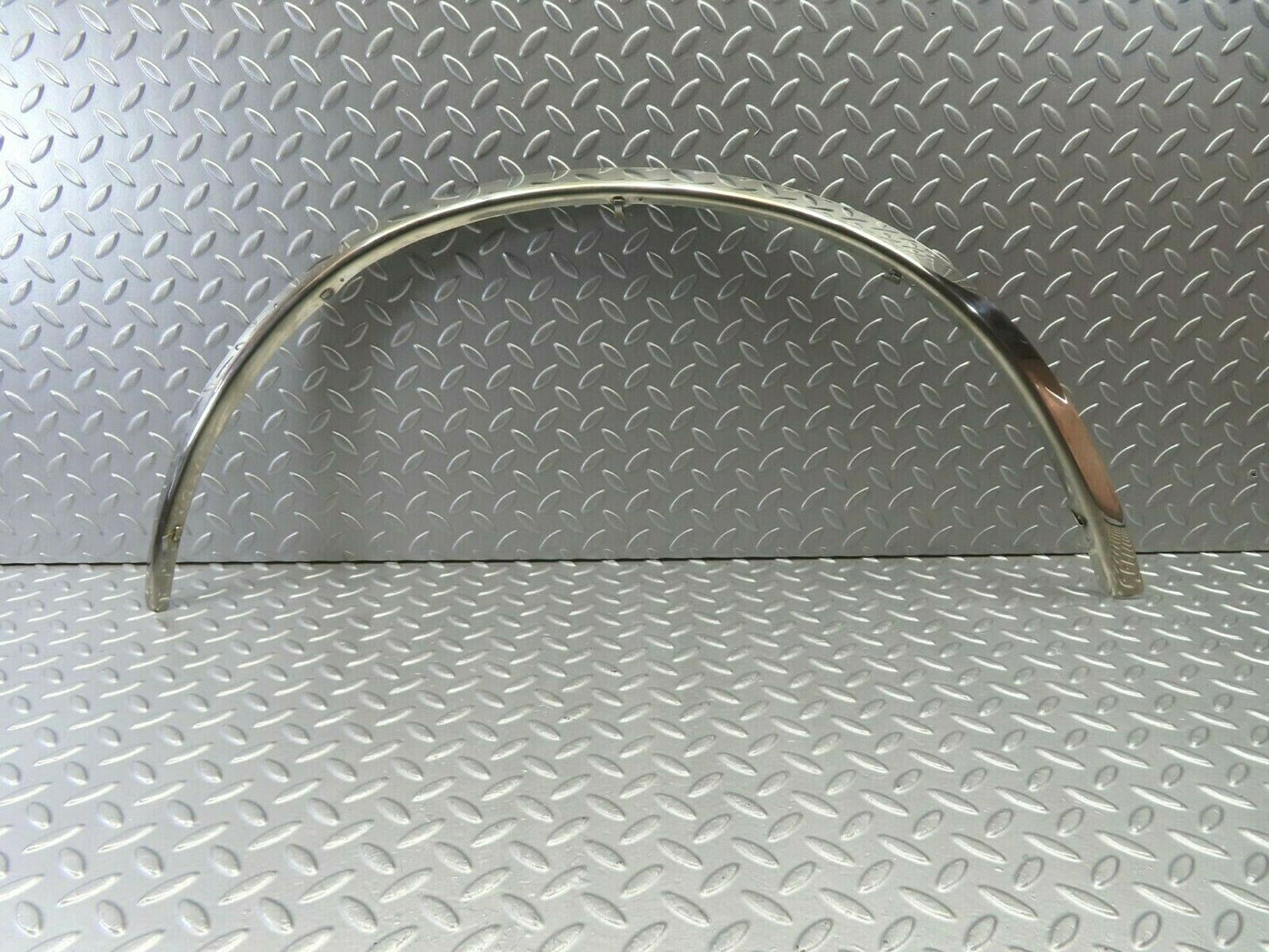 10029 Mercedes-Benz C123 230CE Coupe Wheel Arch Chrome Fender Wing Trim Front Left