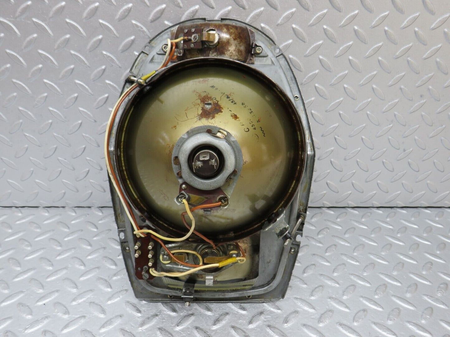 35864 Mercedes-Benz W108 Headlight Bosch 1305630023