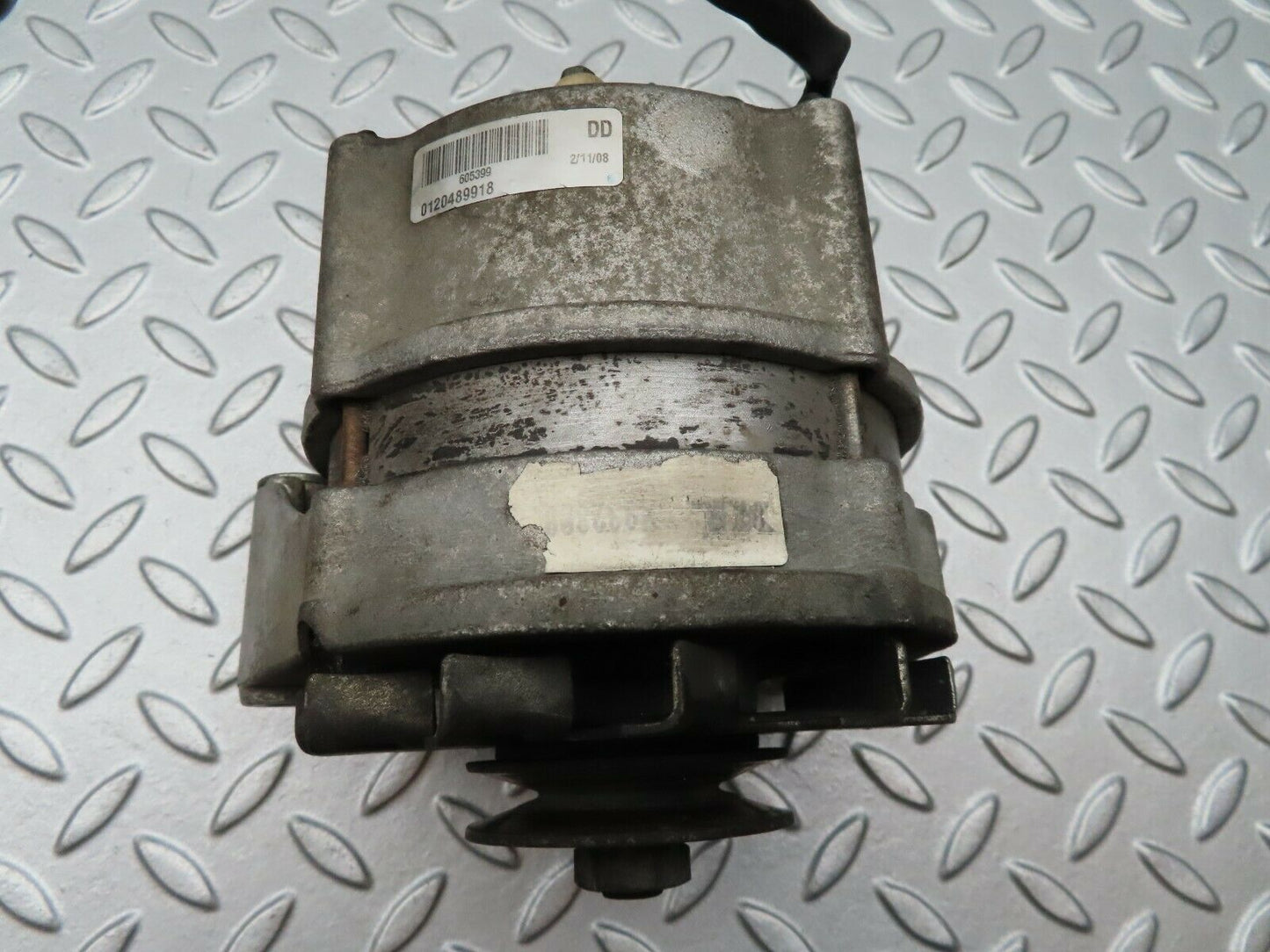 3915 Mercedes-Benz S123 200T Wagon Alternator 0120489918