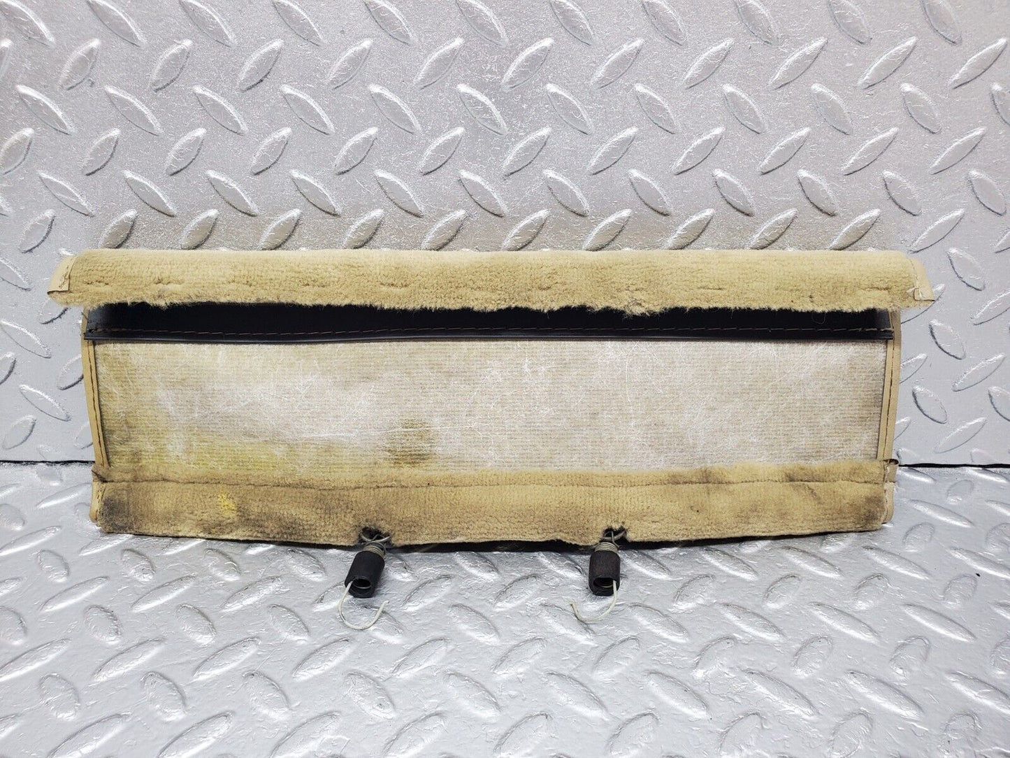 45859 Mercedes-Benz W126 420SE Front Left Seat Under Cover Beige