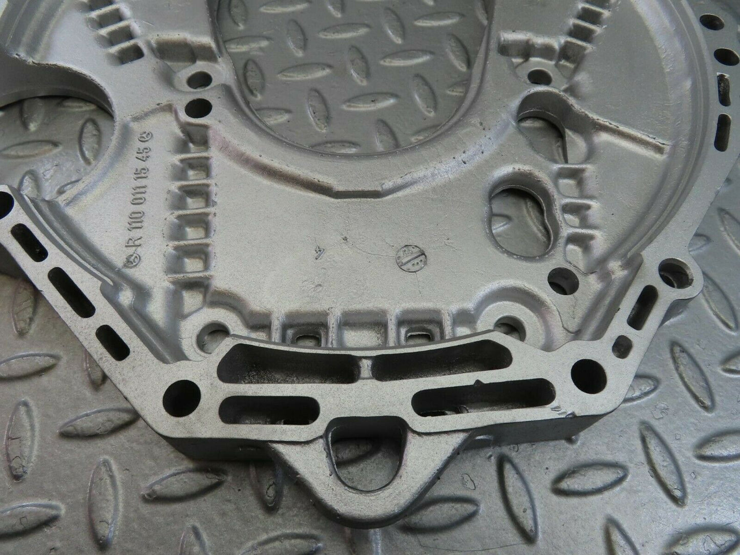 9871 Mercedes-Benz C123 280CE Coupe Gearbox Flange 1100111545