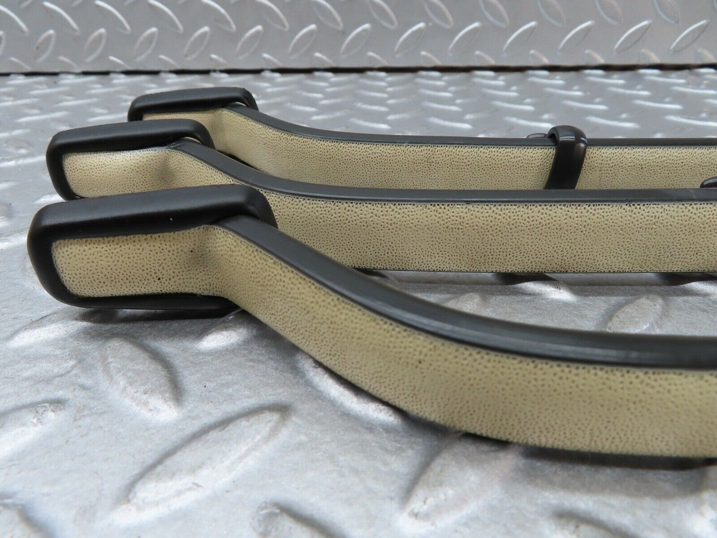 19143 Mercedes-Benz W123 300D Interior Roof Grab Handle Set