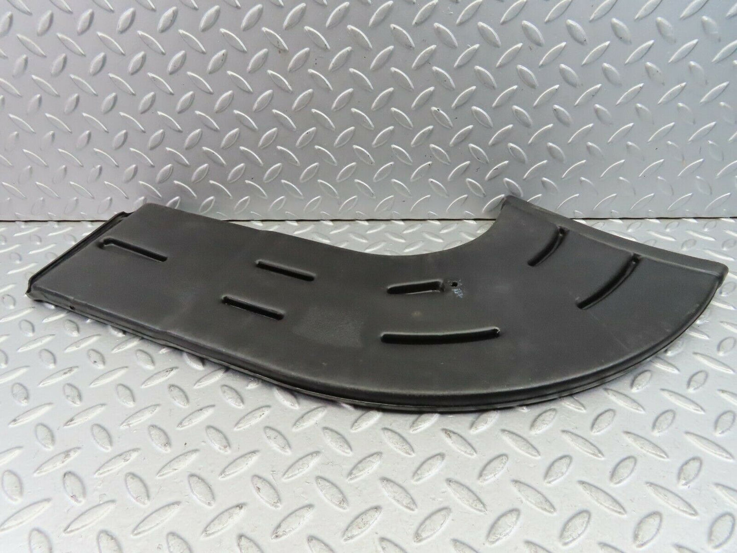 9628 Mercedes-Benz C123 280CE Coupe Air Duct Heater Ventilation Left