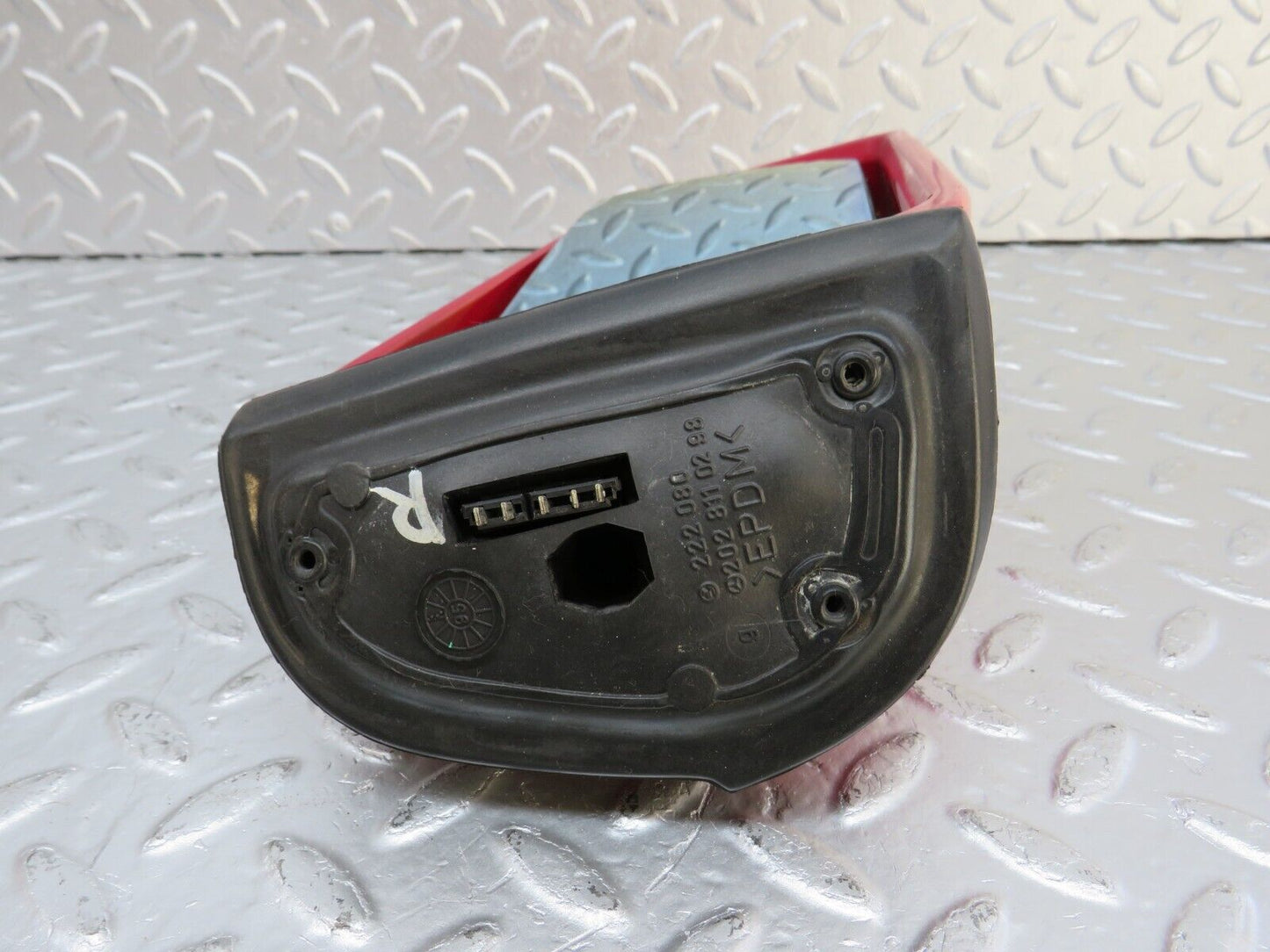 33366 Mercedes-Benz W202 C180 Wing Mirror Right Side Electric 2028110298