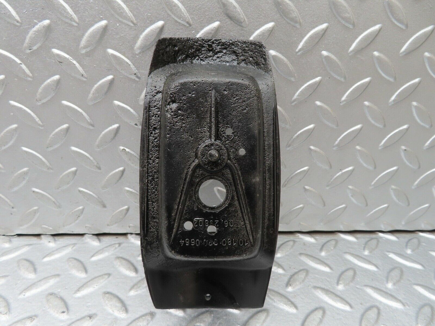 18884 Mercedes-Benz W121 190b Ponton Tail Light Housing 101808200664