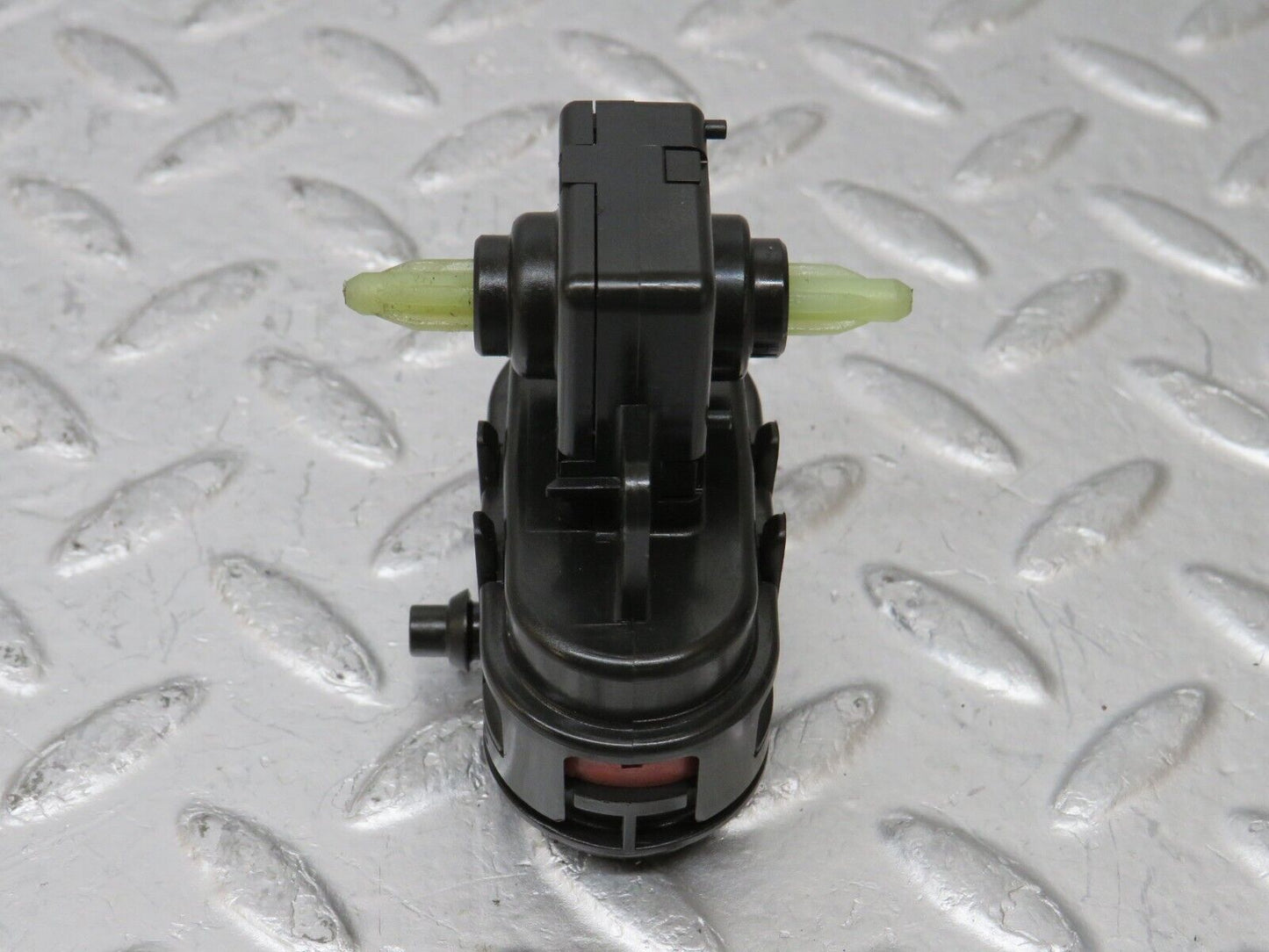 34901 Mercedes-Benz W210 320E Heater Box Vacuum Actuator 9449149102