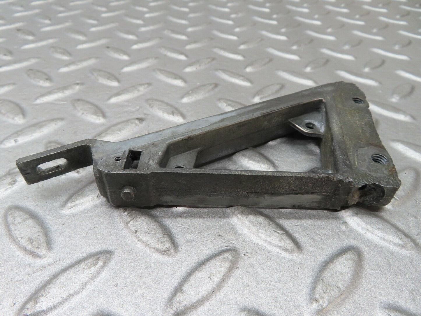 17557 Mercedes-Benz W116 450SEL Wing Mirror Bracket 1167250041