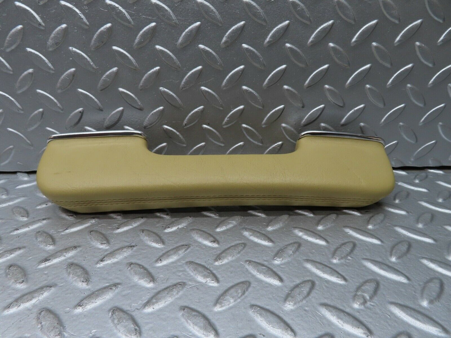21031 Mercedes-Benz W123 230E Interior Door Handle Rear Left Beige 1239701901