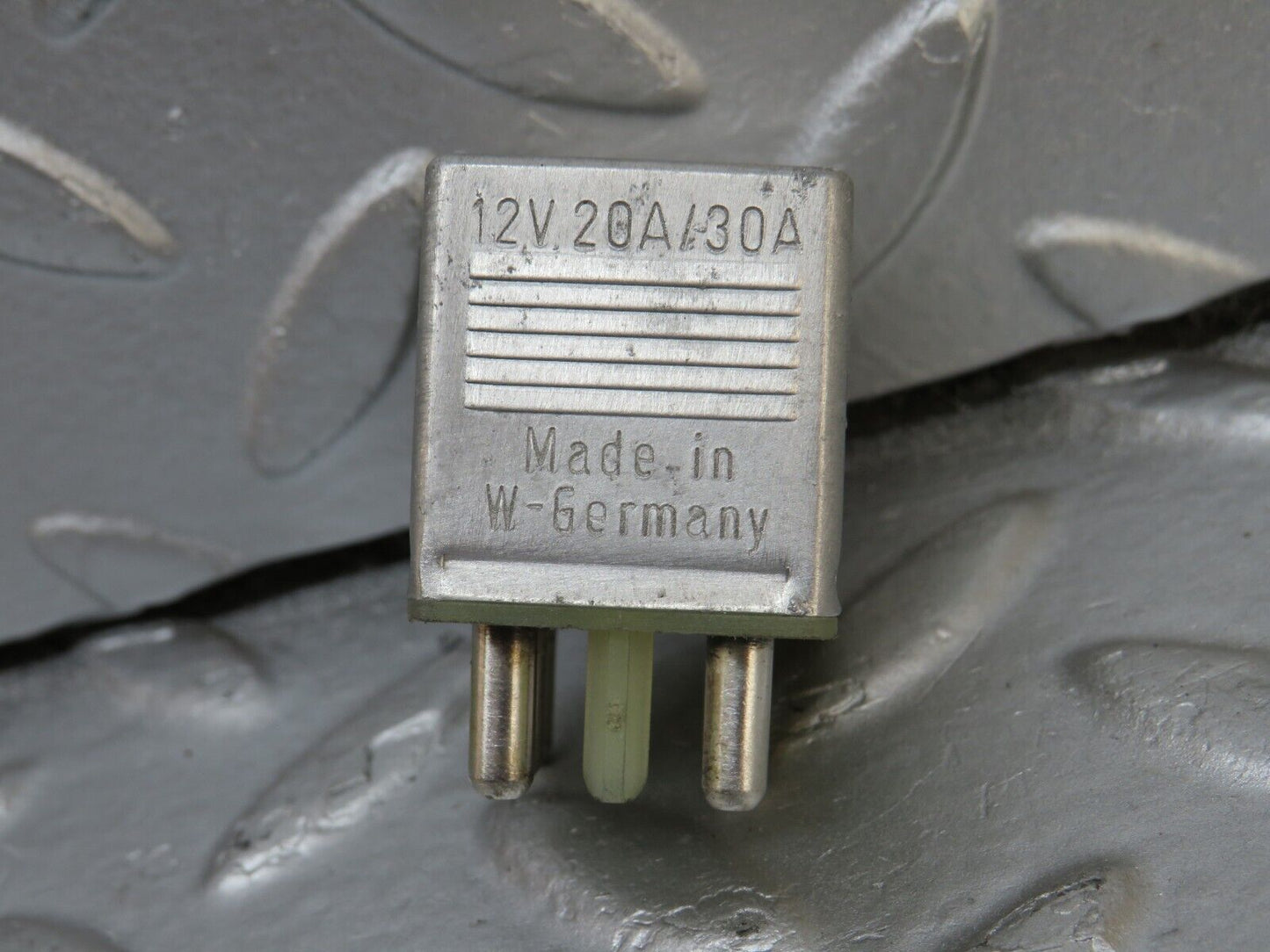 34447 Mercedes-Benz C126 380SEC Coupe Multi Purpose Relay 0015420219