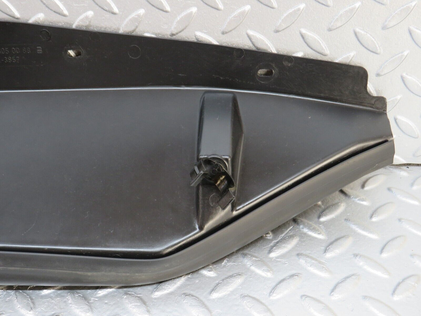 33591 Mercedes-Benz W201 190E Radiator Cover Panel 2015050088