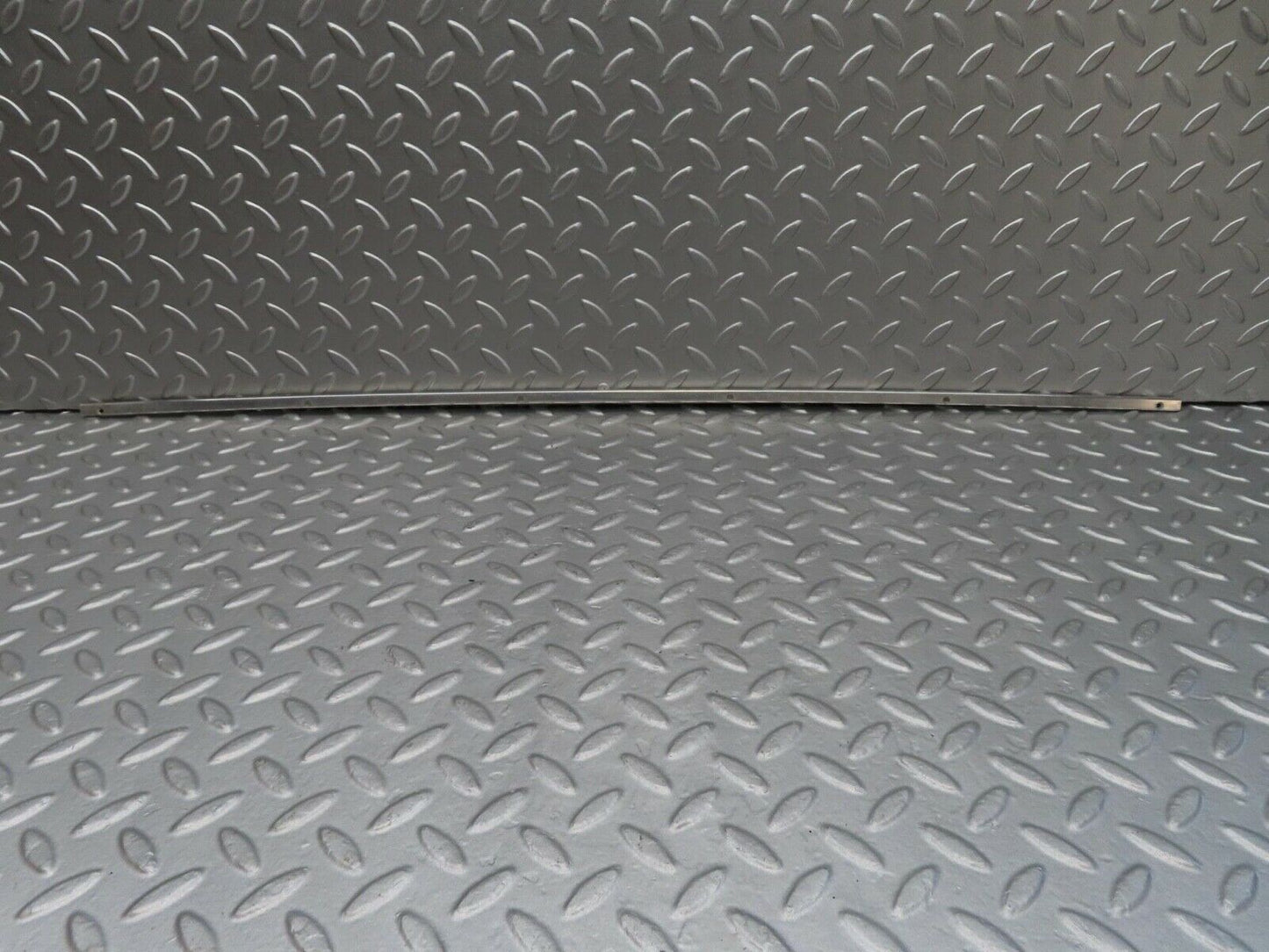 16020 Mercedes-Benz W123 280E Sunroof Chrome Trim