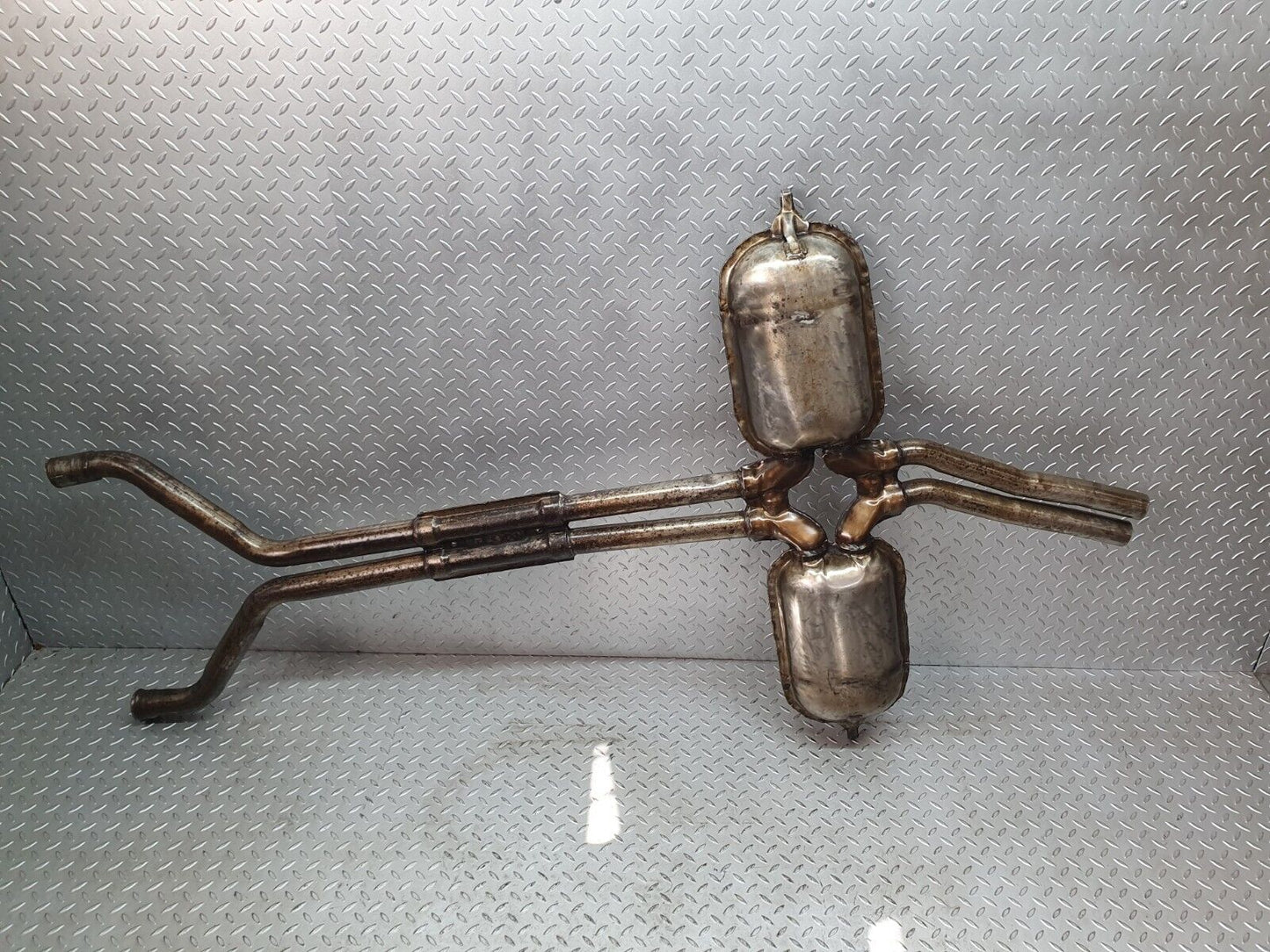 43823 Mercedes-Benz C126 380SEC Coupe Exhaust Middle Silencer