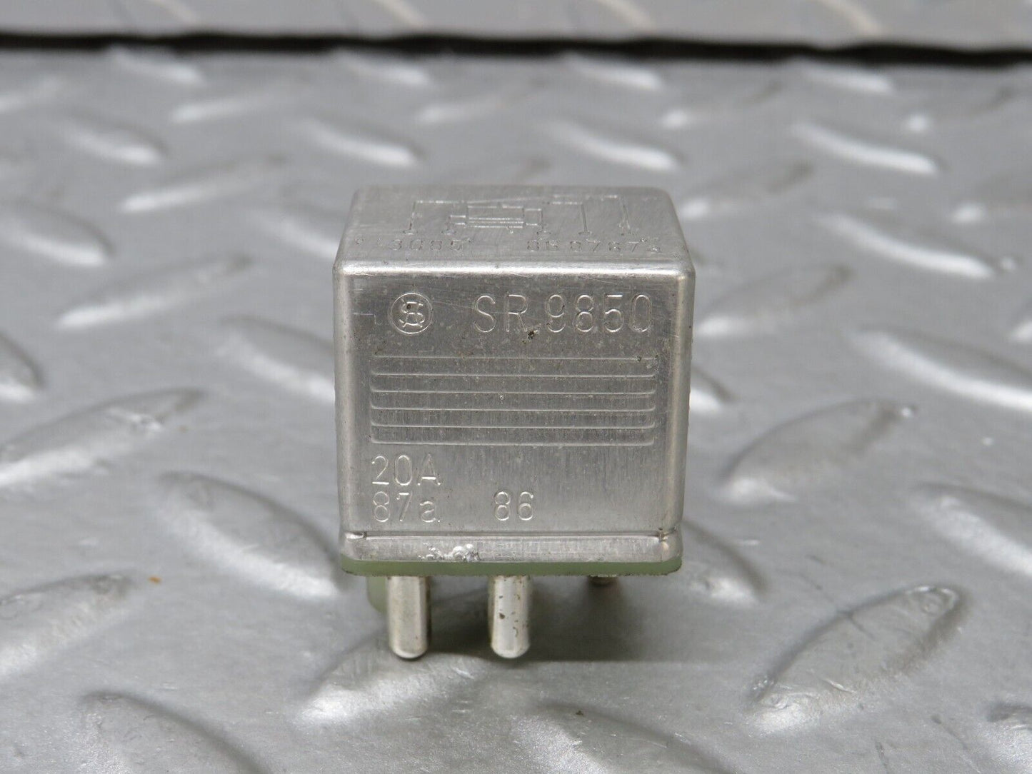 36903 Mercedes-Benz C126 420SEC Coupe Multi Purpose Relay 0015420219