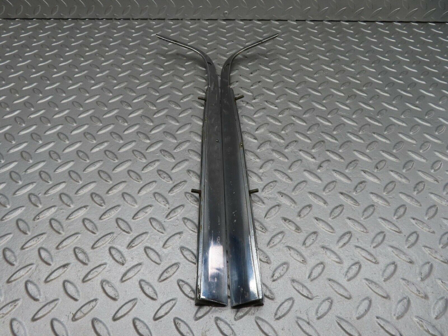 14331 Mercedes-Benz W116 350SE Trunk Chrome Moulding Trim Pair 1166900380