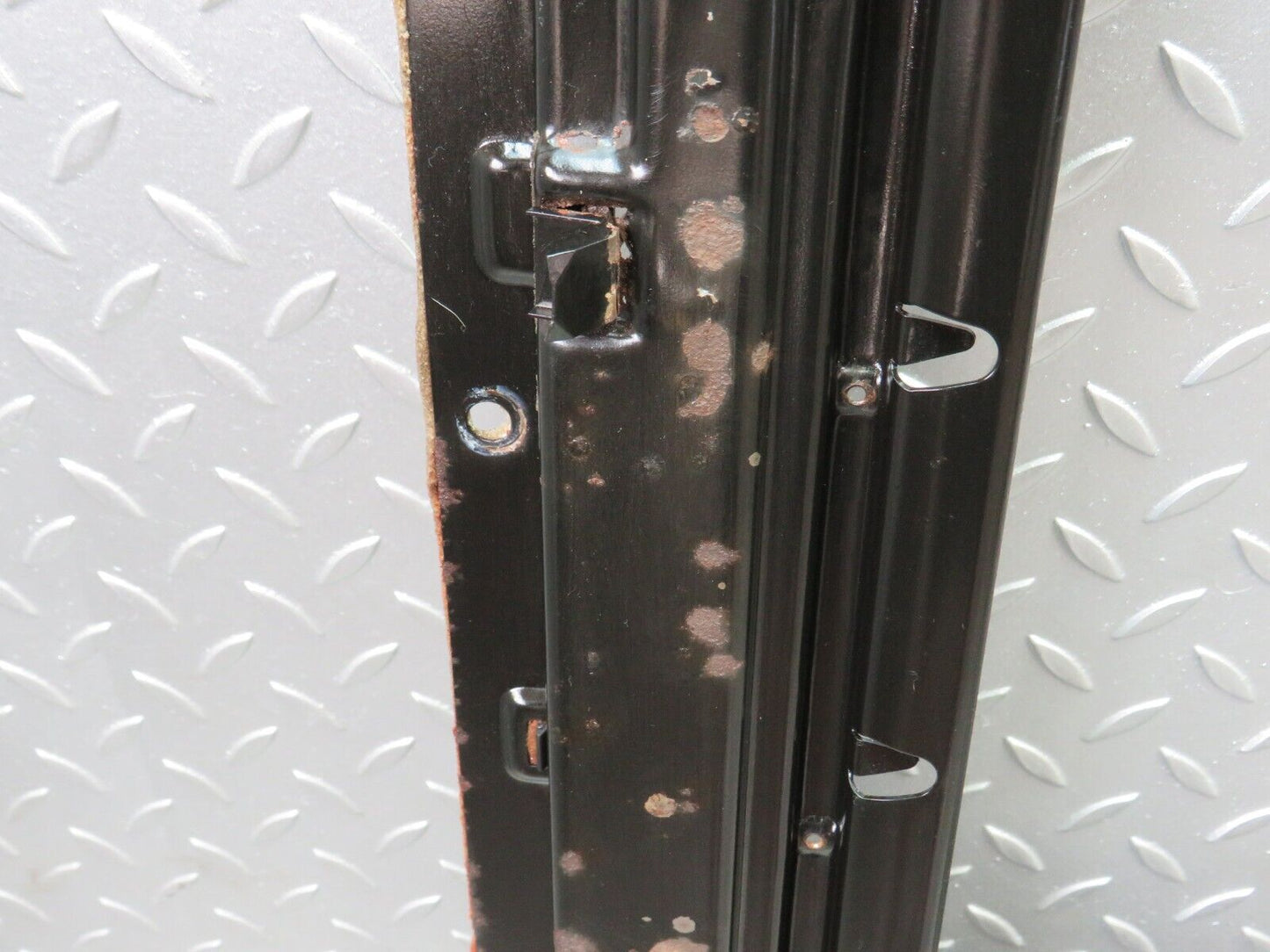 36196 Mercedes-Benz W126 420SE Power Sunroof Frame