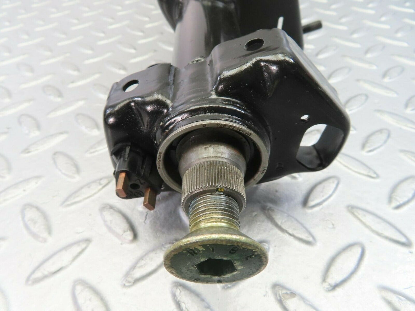 10773 Mercedes-Benz W123 230E Steering Column