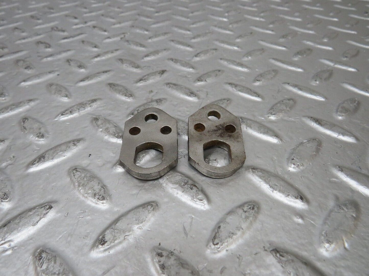 26258 Mercedes-Benz W116 450SE Fuel Injector Bracket 2 pcs