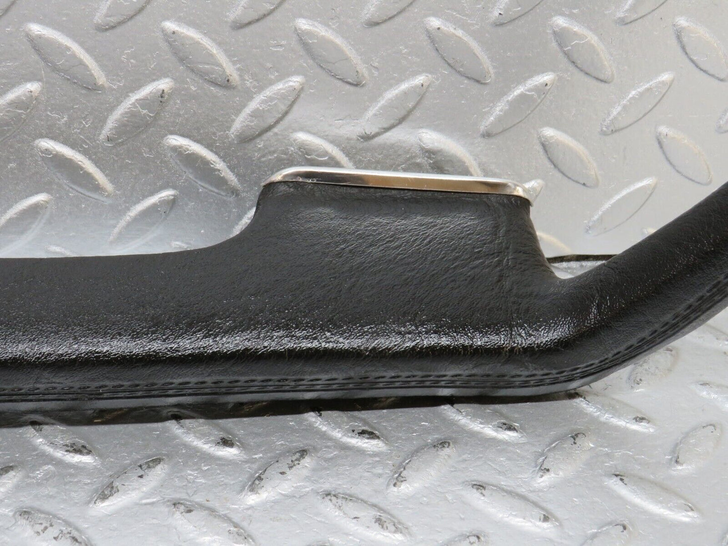 40555 Mercedes-Benz W123 300D Front Left Interior Door Handle Black 1239701701