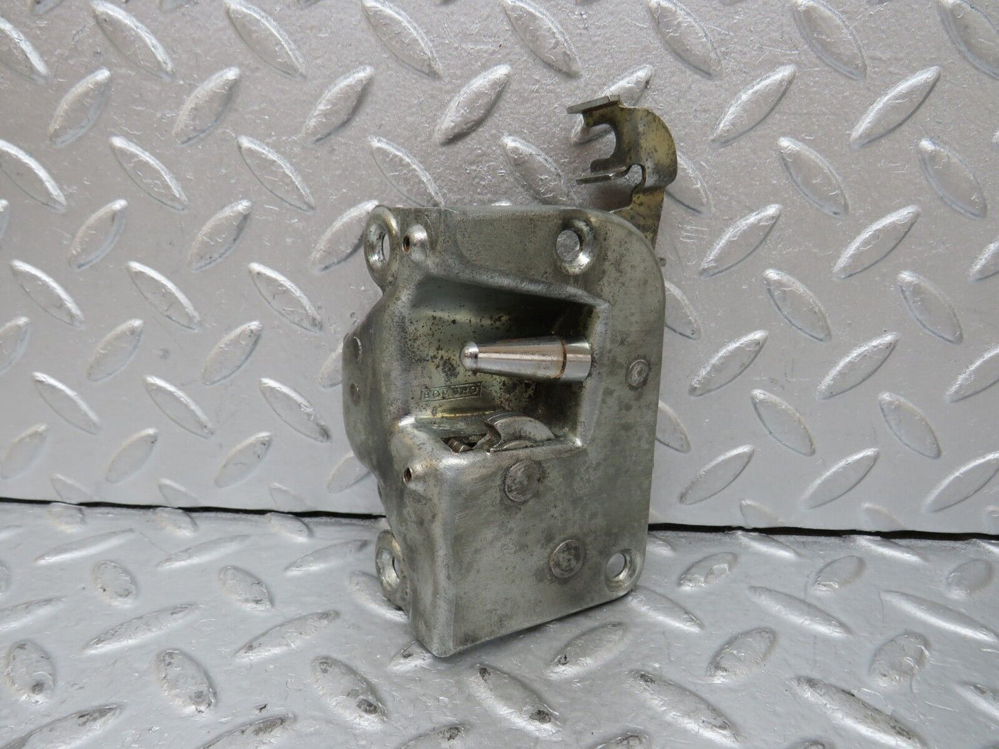 35393 Mercedes-Benz R107 280SL Coupe Right Door Lock Mechanism