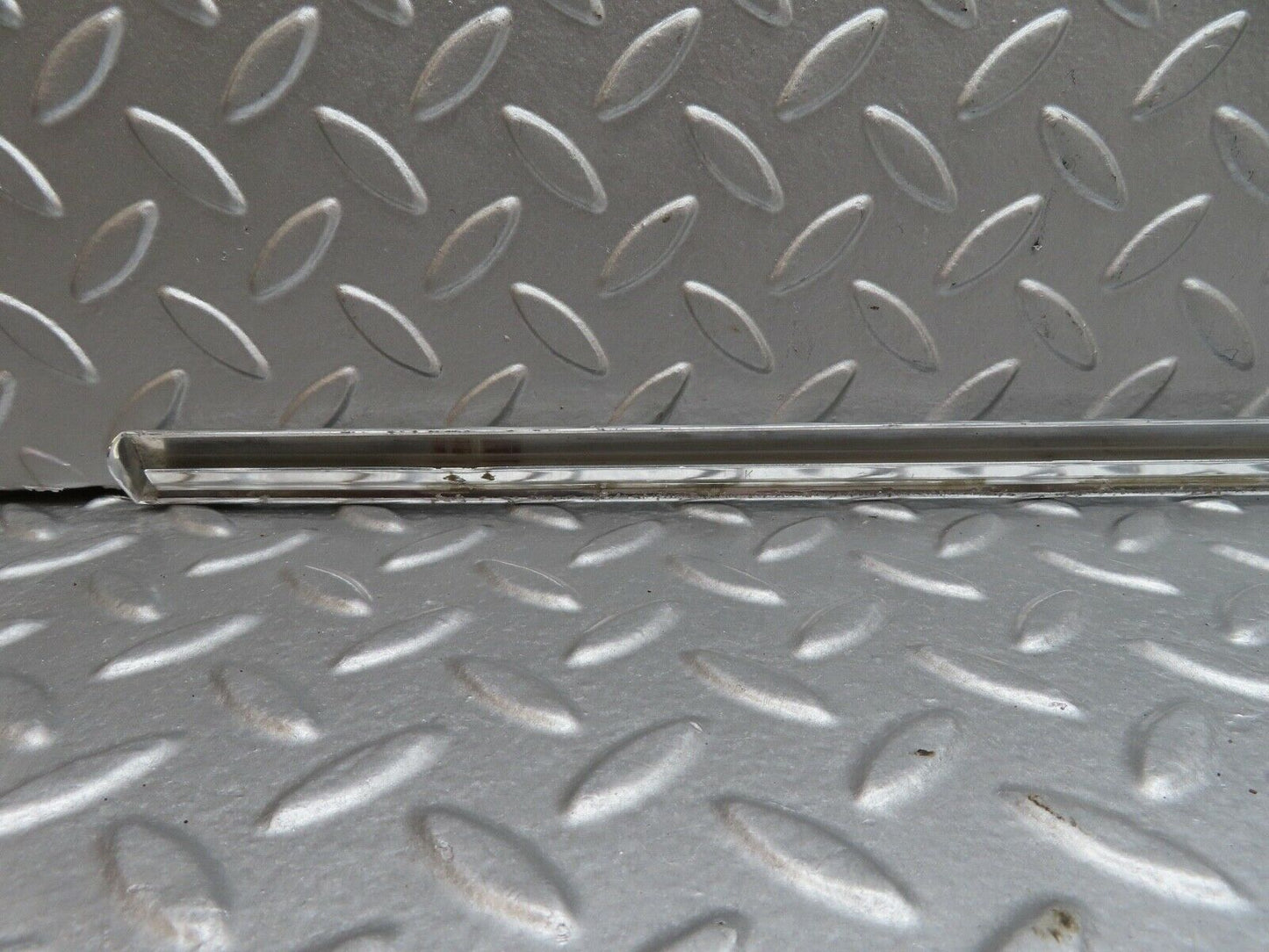 18142 Mercedes-Benz W123 200 Rear Left Door Chrome Moulding Trim