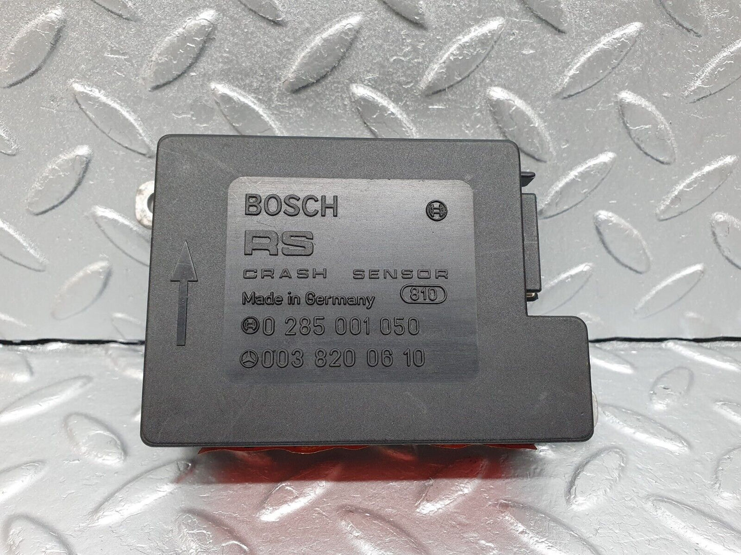 41645 Mercedes-Benz W124 200E Airbag Crash Sensor 0038200810
