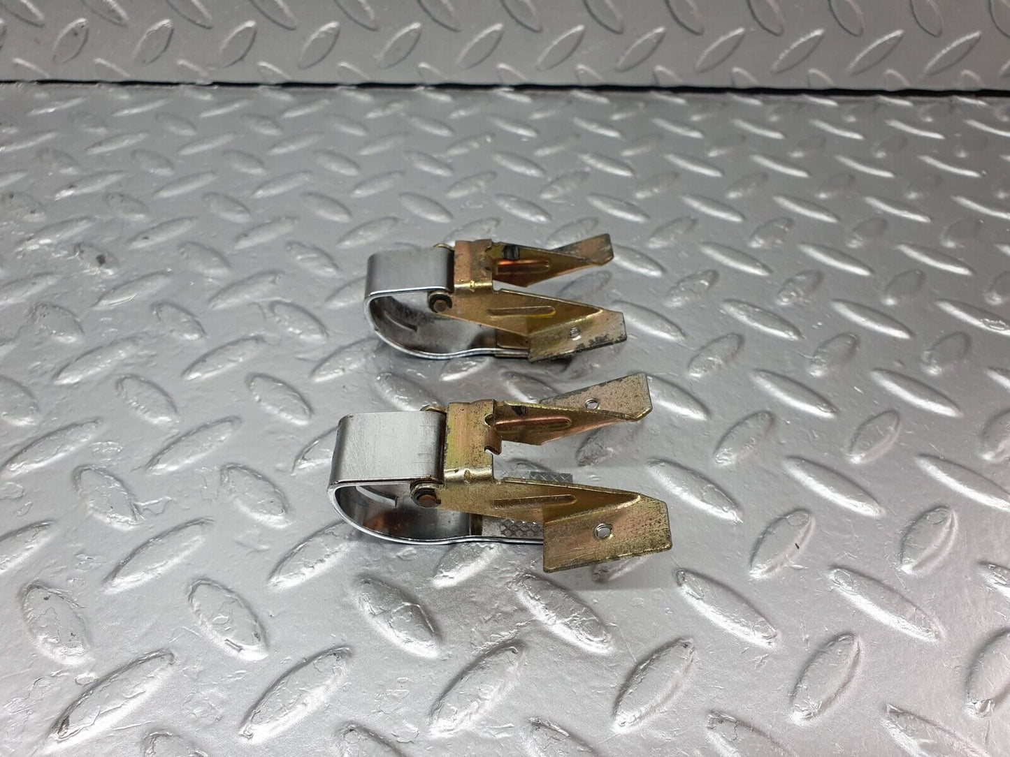 43370 Mercedes-Benz W108 280SE Glove Box Door Hinge 2X