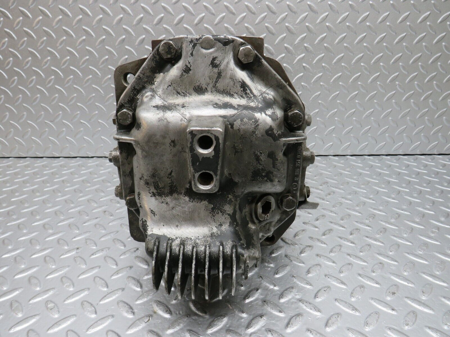 33022 Mercedes-Benz C107 R107 350 V8 Rear Differential Ratio 3.46 1163510401