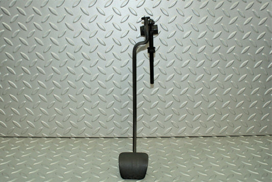 3169 Mercedes-Benz W115 220D Clutch Pedal LHD