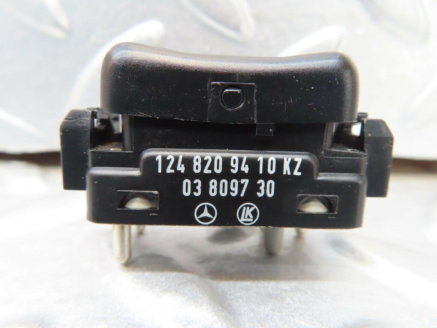 16395 Mercedes-Benz W124 260E  Right Electric Window Switch 1248209410