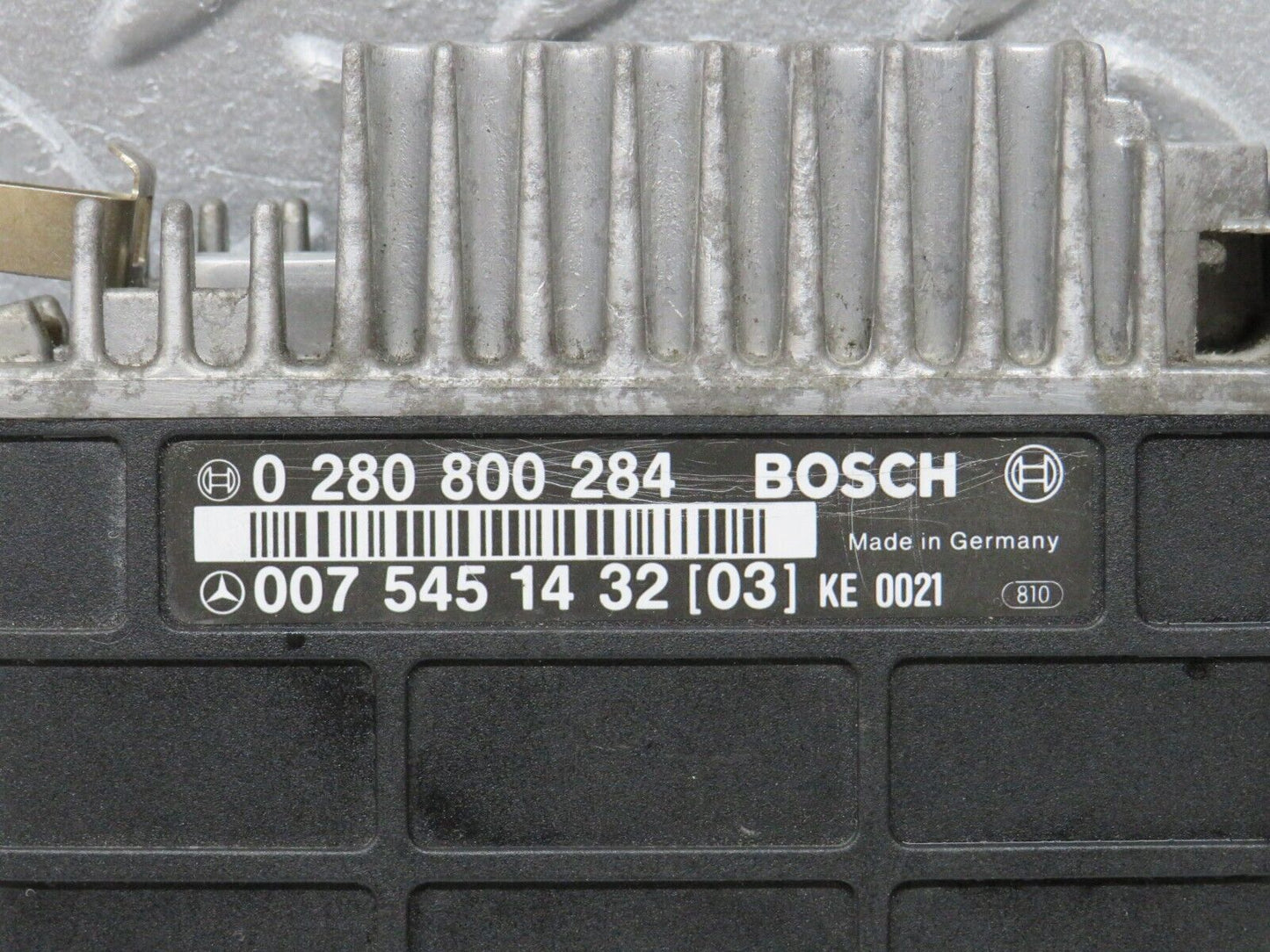 38808 Mercedes-Benz W201 190E 2.6L Engine Control Unit Bosch 0075451432 0280800284