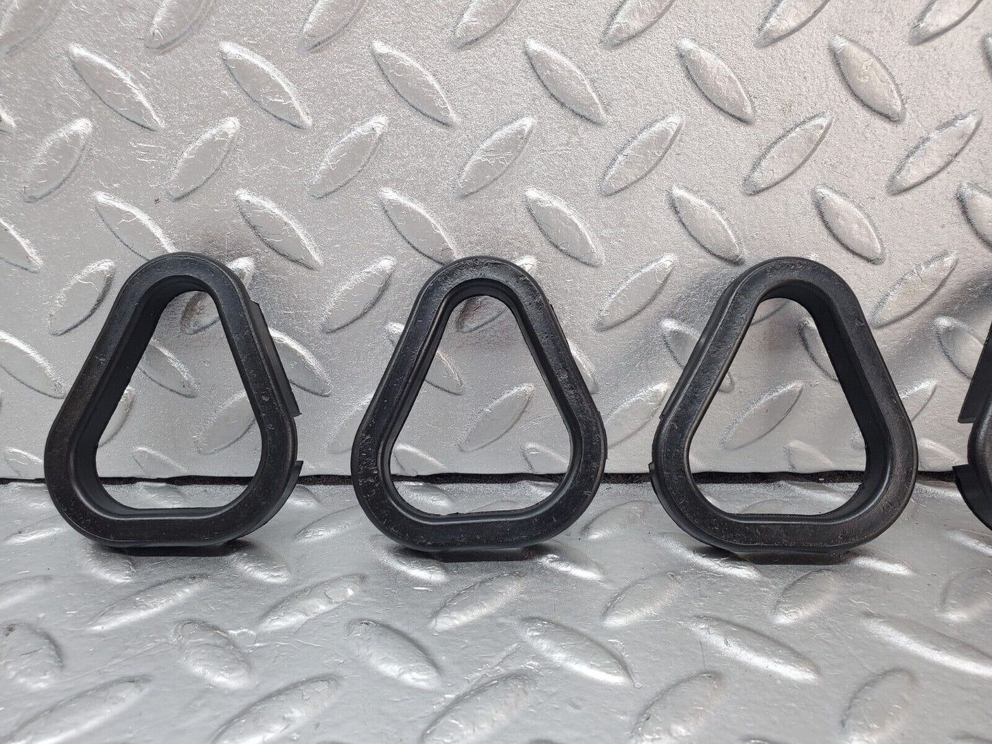 44435 Mercedes-Benz W123 280E Valve Cover Gasket Set