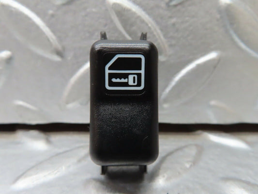 19724 Mercedes-Benz C140 CL420 Coupe Central Locking Switch 2028203910
