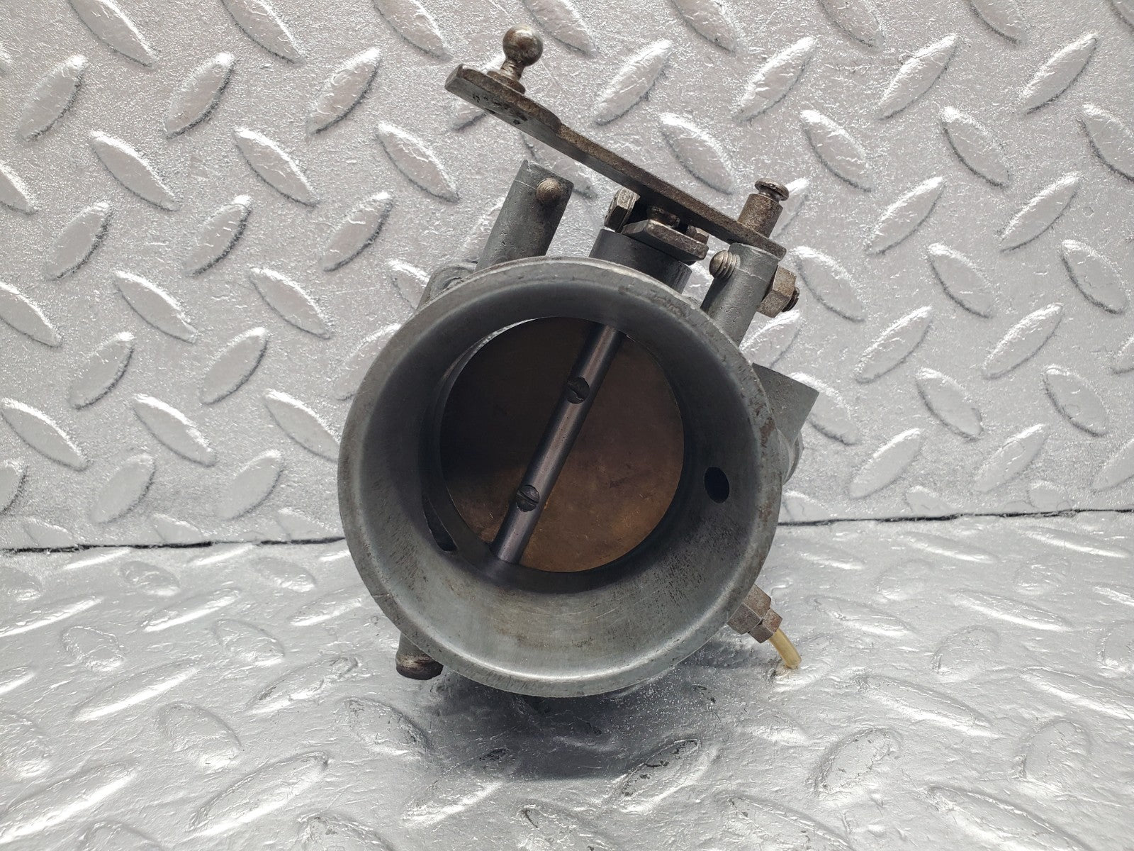 W112 throttle body valve used OEM