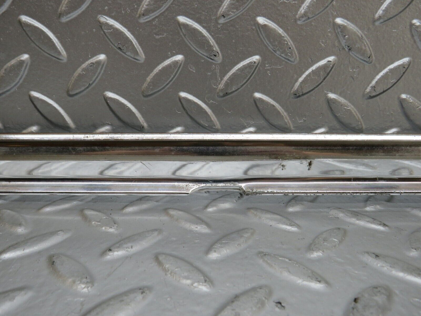 26405 Mercedes-Benz W116 450SE Rear Right Door Chrome Trim